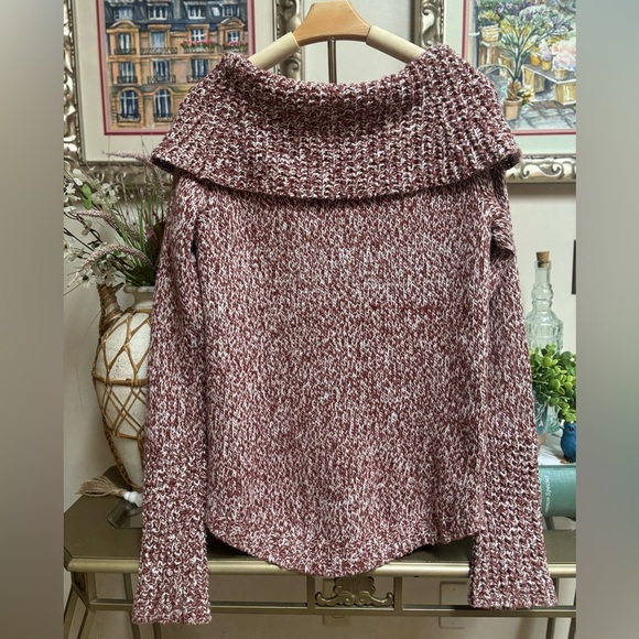 Abercrombie & Fitch Marled Off-Shoulder Sweater Burgandy and White Sweater Sz M - Picture 8 of 8
